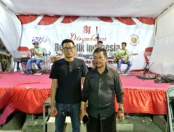 HUT RI Ke- 81,  RW 12 Kelurahan Ujung Gelar Pagi Jalan Sehat, Malam Goyang Dangdut