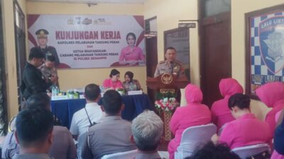 Kunjungan Kerja Kapolres Pelabuhan Tanjung Perak AKBP Irwan Di Polsek Semampir 